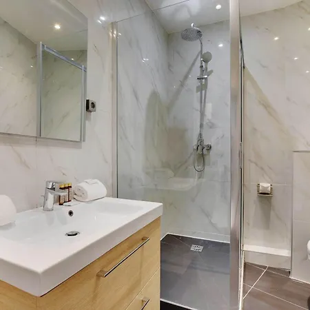 4 Proche Bastille Confort Apartment